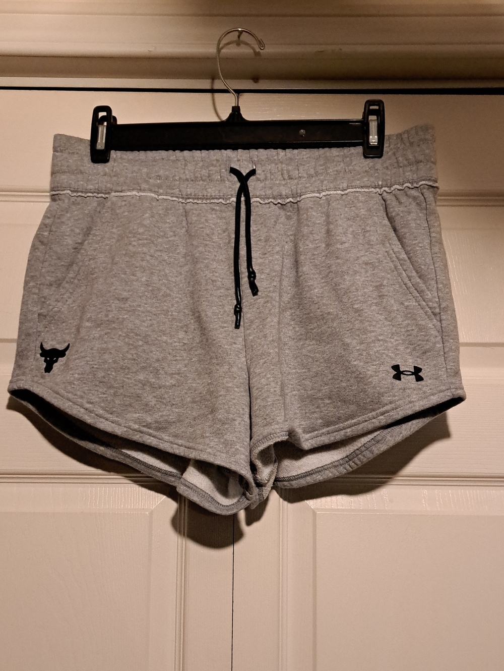 🥈Under Armour-Women's Light Gray Athletic Drawstring Shorts Soft Sporty Fit
